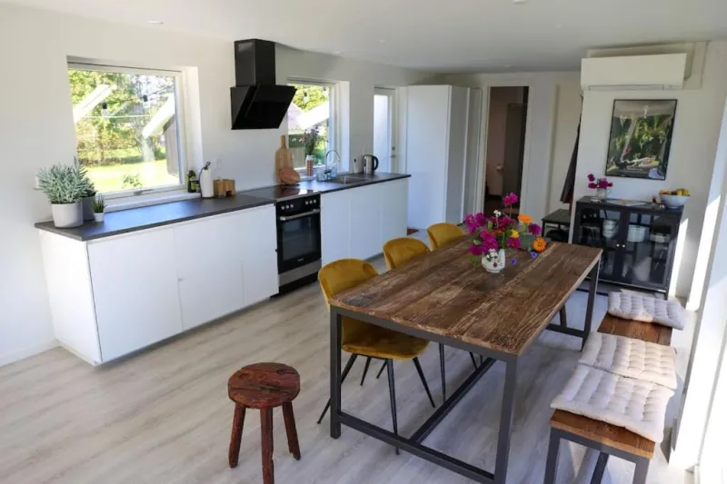 Bright summer house close to the beach and water photo 32