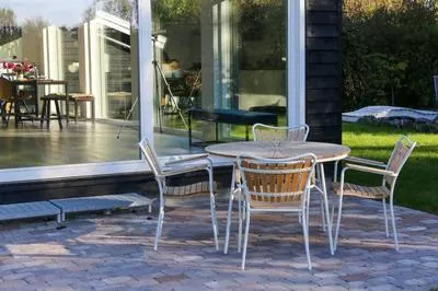 Bright summer house close to the beach and water photo 40