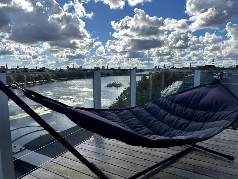 Central Penthouse with Private Rooftop Terrace photo 26