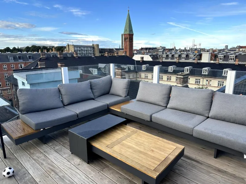 Central Penthouse with Private Rooftop Terrace photo 36