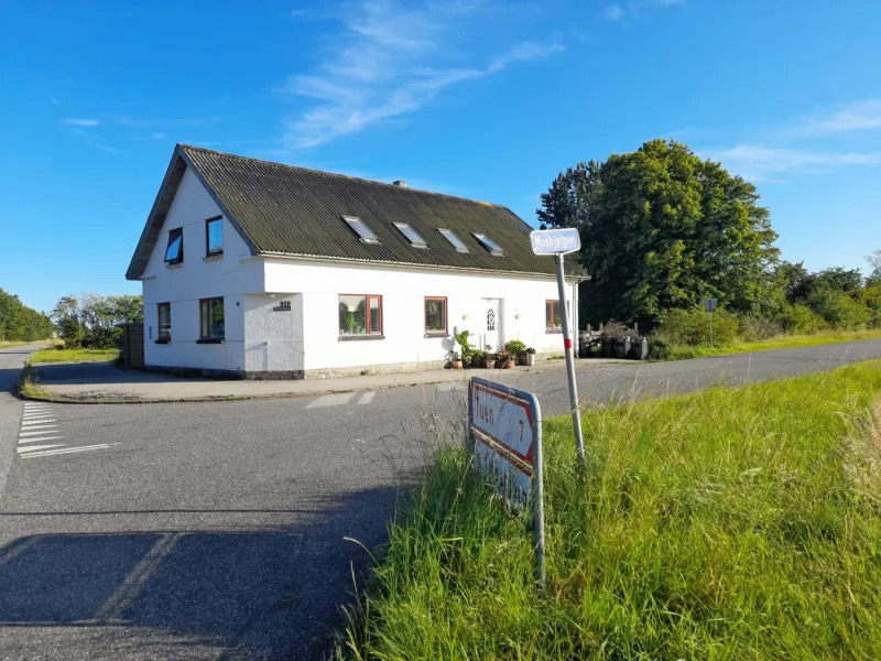 Hyggefarm between North Sea and Baltic Sea photo 1