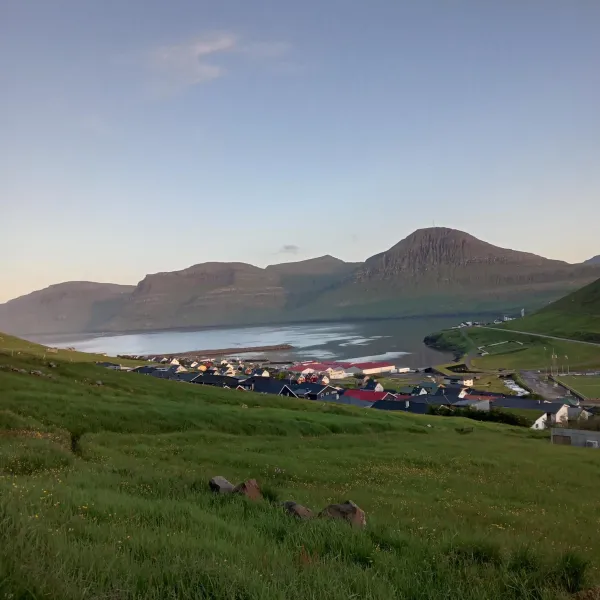 Billede 1 af Experience unique Faroe Islands holiday home by the sea with great views, fully equipped kitchen and reliable Wi-Fi