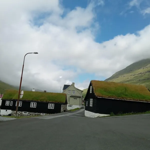 Billede 9 af Experience unique Faroe Islands holiday home by the sea with great views, fully equipped kitchen and reliable Wi-Fi