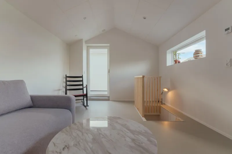 Billede 2 af Nyrenoveret, moderne,hyggeligt hus