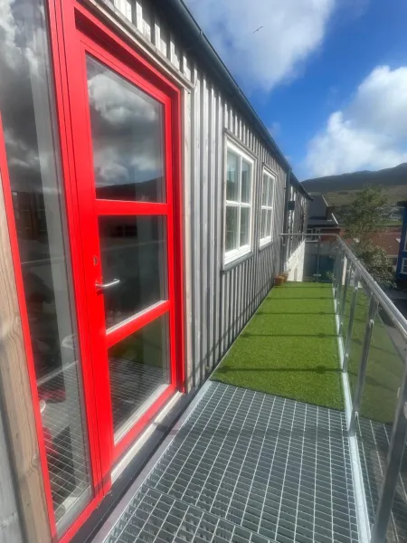 Billede 1 af Brand new colorful apartment with free private parking close to center