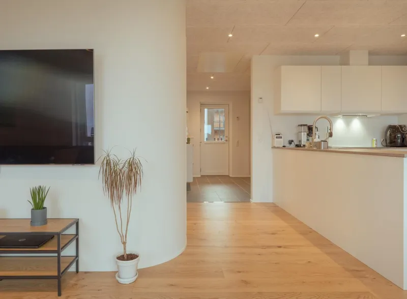 Billede 9 af Bright 2BR apartment, great view