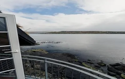 Billede 23 af Unique Boathouse By The Foreshore | Sea View