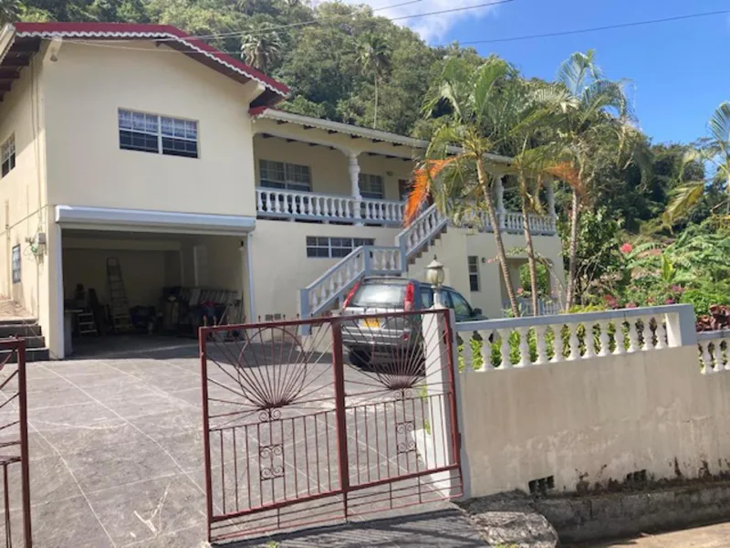 2 Bed Apartment - Sea View & 15min to Local Beach