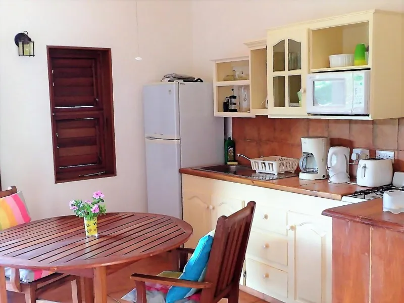 Billede 21 af Two Bays Beach Villa, Apartment, and Studios