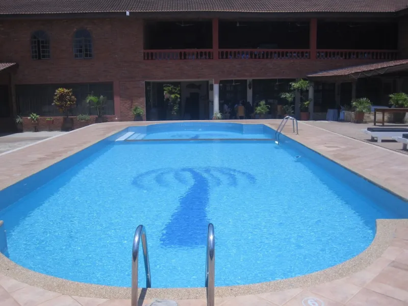 Coconut Grove Regency Hotel