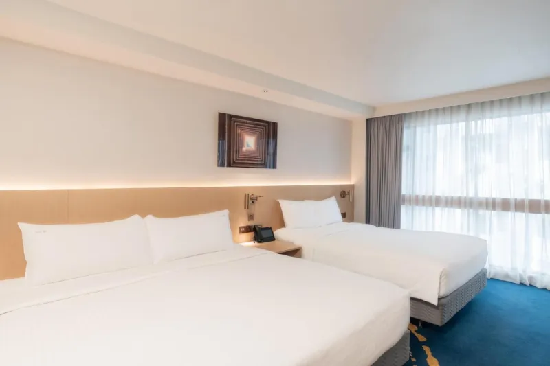 Foto 40 von Holiday Inn Golden Mile by IHG