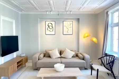 Billede 4 af 2 Bedroom Apartment in Trendy Area