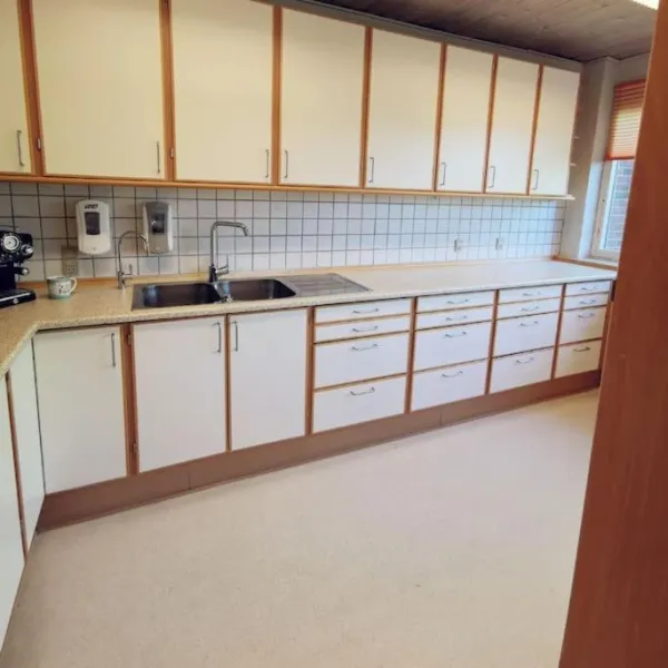 Billede 8 af Comfortable 3- bedroom villa with free parking
