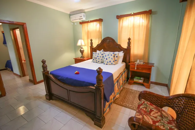 Rayon Hotel