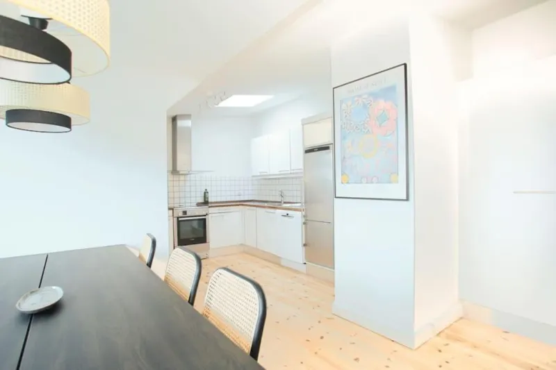 Billede 10 af Cozy 3BR Lake View Flat w Bath Tub in Copenhagen