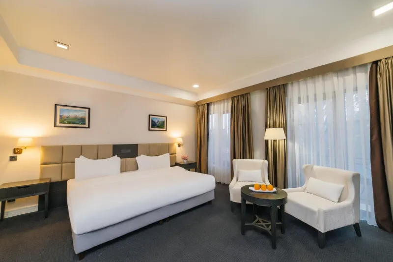 Billede 2 af Ambassador Hotel
