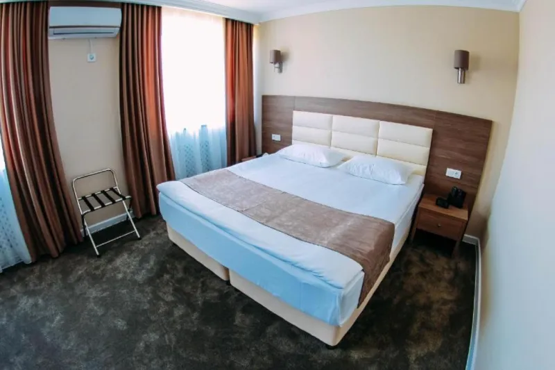 Osh Grand Hotel Chavo billede 3