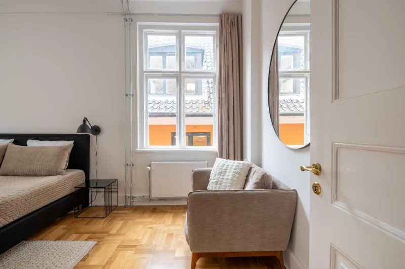 Billede 18 af Rare 4BR Apartment w Unique Details in CPH City