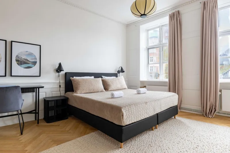 Billede 40 af Rare 4BR Apartment w Unique Details in CPH City
