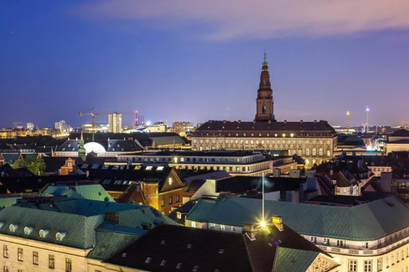 Billede 63 af Rare 4BR Apartment w Unique Details in CPH City