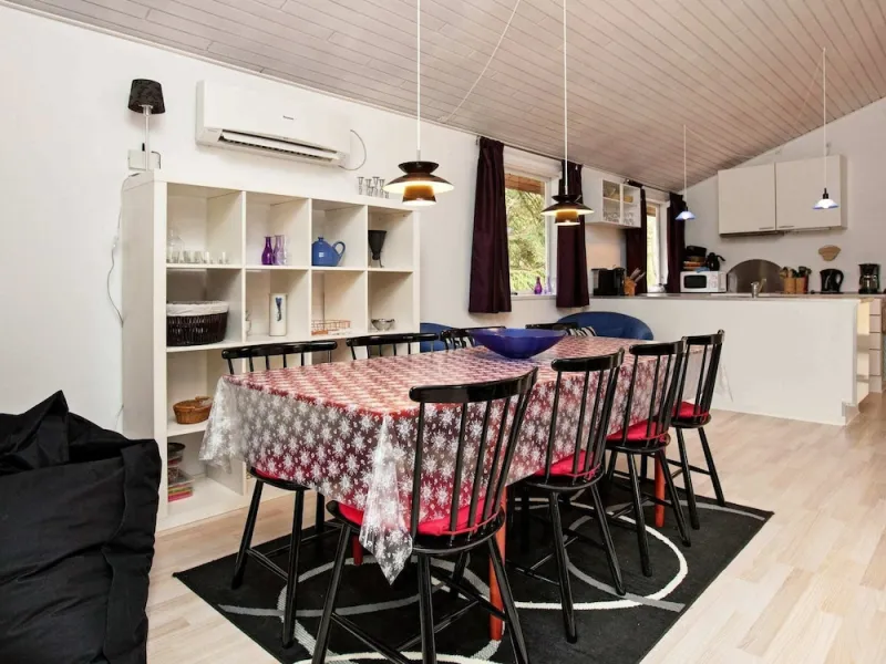 Billede 4 af Idyllic Holiday Home in Store Fuglede near Forest