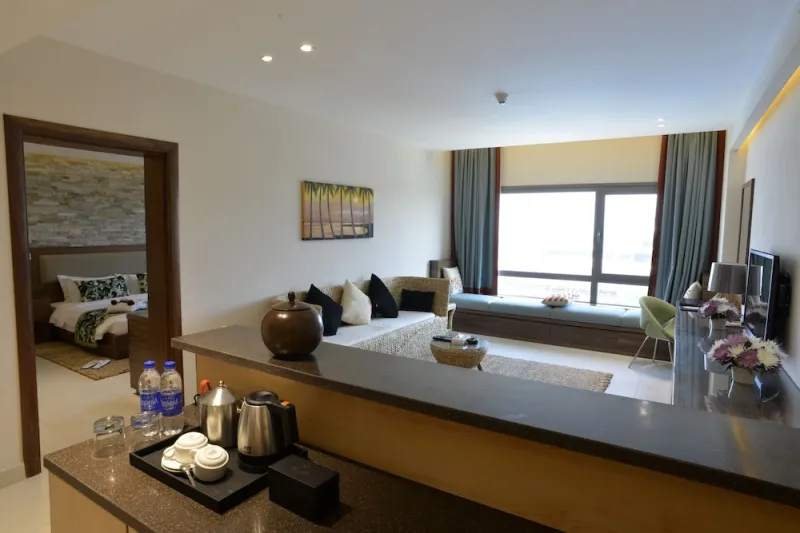 The Palms Beach Hotel And Spa photo 4