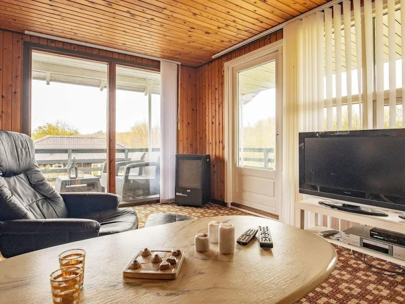 Billede 2 af 5 Person Holiday Home in Roslev