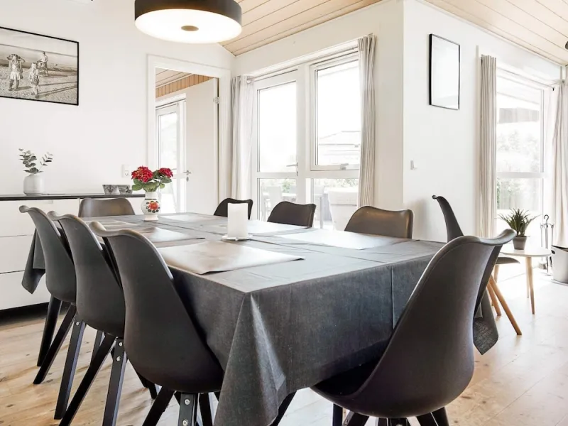 Billede 5 af 8 Person Holiday Home in Nexo-by Traum