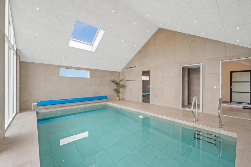 Billede 19 af Exclusive Newly Built Pool House With Outdoor Spa - 1032