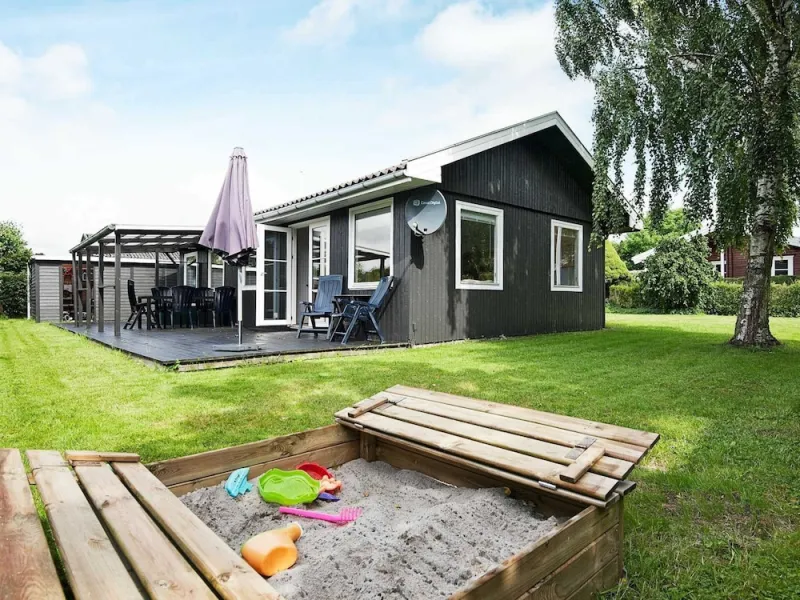Billede 2 af 6 Person Holiday Home in Juelsminde-by Traum