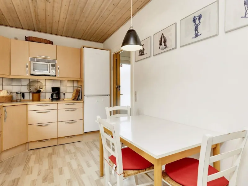 Billede 6 af 5 Person Holiday Home in Norreballe