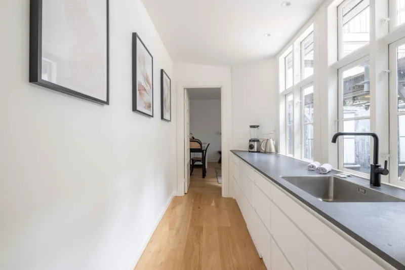 Billede 33 af Stylish Apartment on Lively Street in Downtown