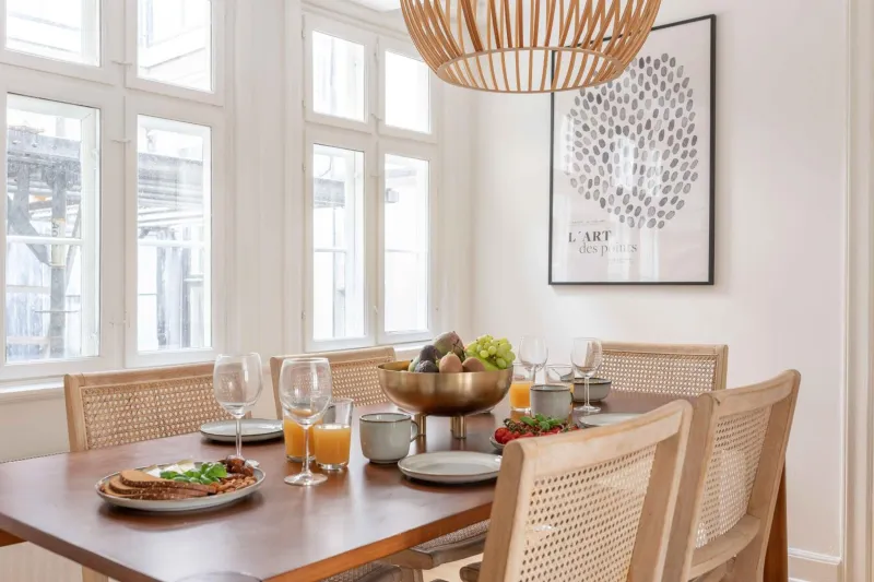 Billede 57 af Stylish Apartment on Lively Street in Downtown