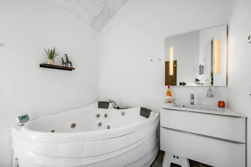 Billede 2 af Stylish Activity House From 2018, On A Large Hilly Plot In Søndervig