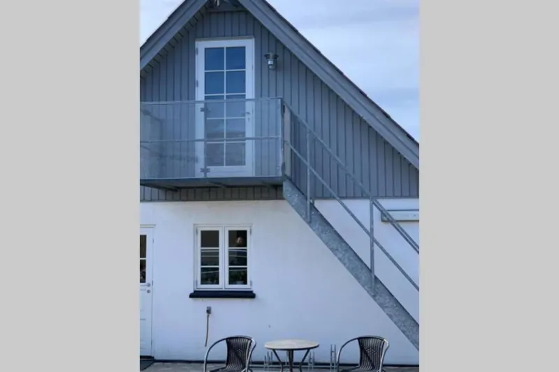 Tag lejlighed i hyggelig landsby på Stevns