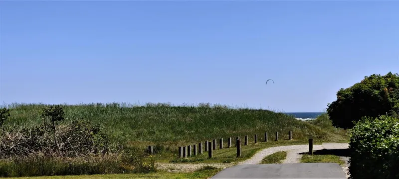 Billede 8 af Havhuset I Øster Hurup - i byen, ved stranden