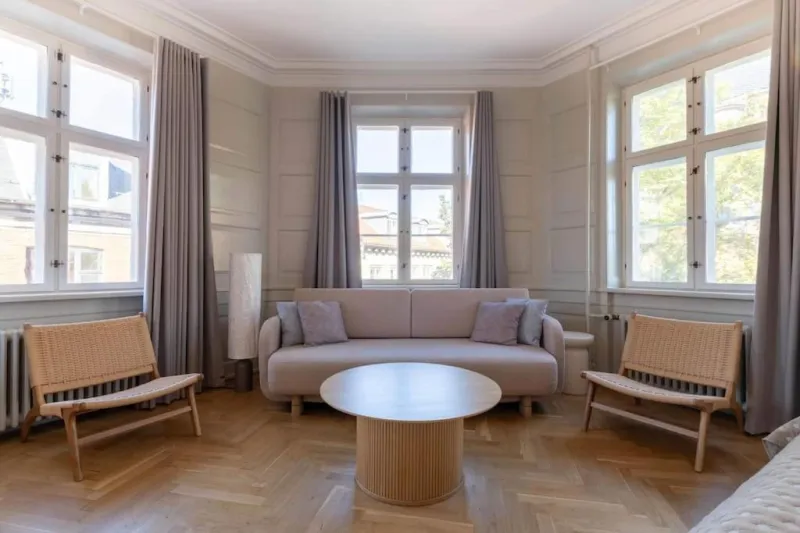 Billede 40 af Spacious Apartment on Lively & Vibrant Street