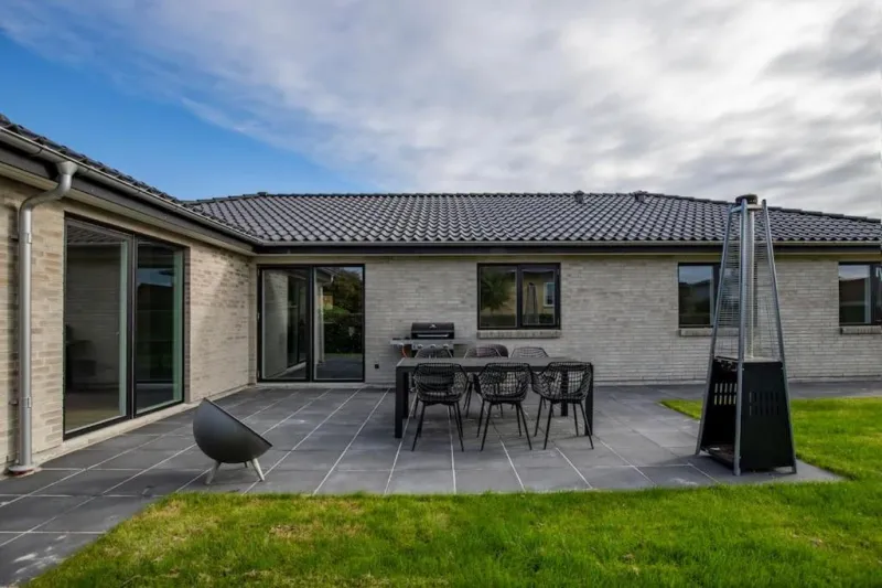 Billede 2 af Spacious family house