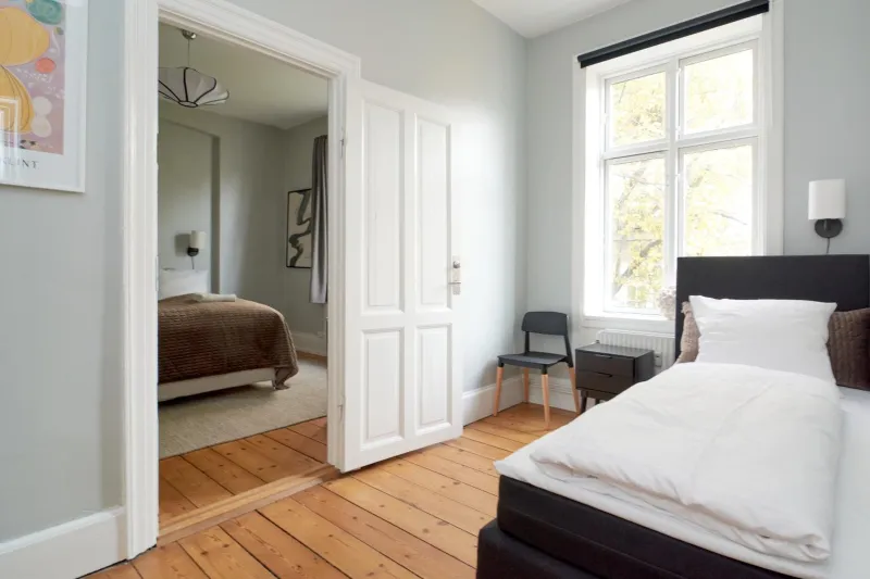 Billede 8 af Spacious Scandinavian 3BR Flat in Vibrant Area
