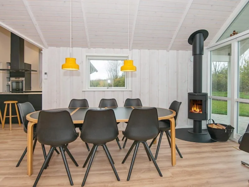 Billede 7 af Splendid Holiday Home in Jutland With Whirlpool