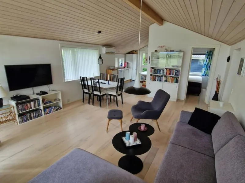 Billede 24 af Holiday house by a fantastic beach and free WiFi