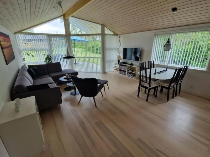 Billede 35 af Holiday house by a fantastic beach and free WiFi