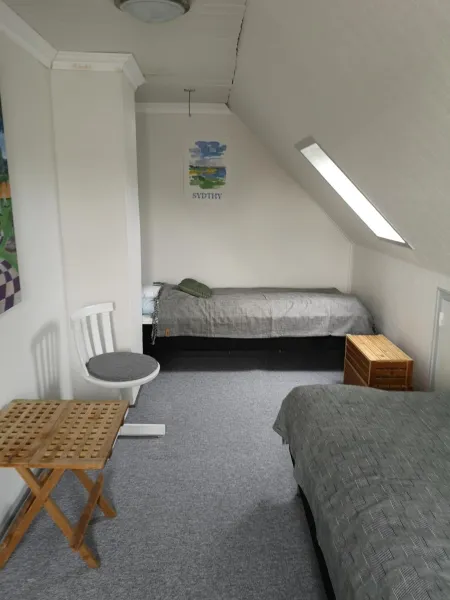 Billede 10 af Logi i hus med kunst og have