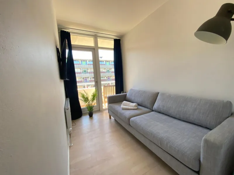 Billede 4 af Central Copenhagen Apt with Balcony, Free Parking & Elevator