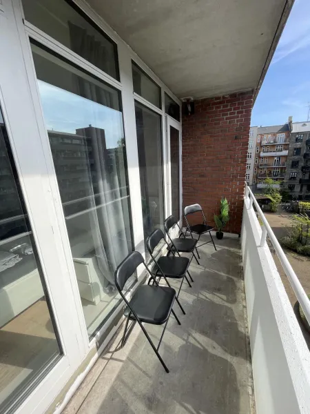 Billede 6 af Central Copenhagen Apt with Balcony, Free Parking & Elevator