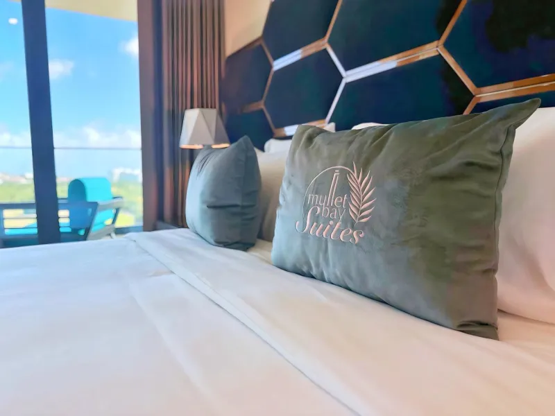 Billede 110 af Mullet Bay Suites - Your Luxury Stay Awaits