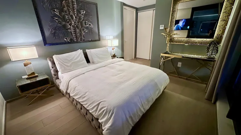 Billede 19 af Mullet Bay Suites - Your Luxury Stay Awaits