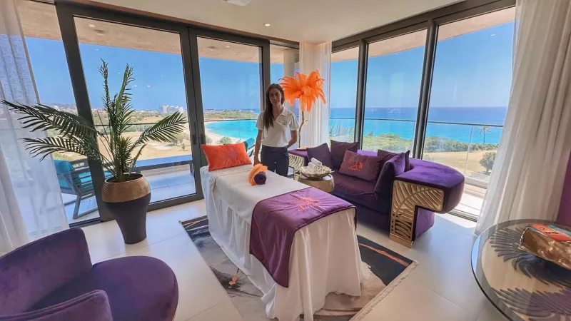 Billede 61 af Mullet Bay Suites - Your Luxury Stay Awaits