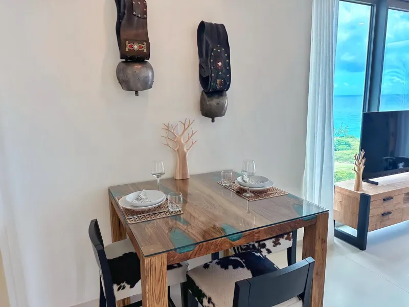 Billede 84 af Mullet Bay Suites - Your Luxury Stay Awaits