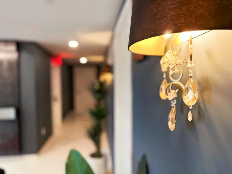 Billede 96 af Mullet Bay Suites - Your Luxury Stay Awaits